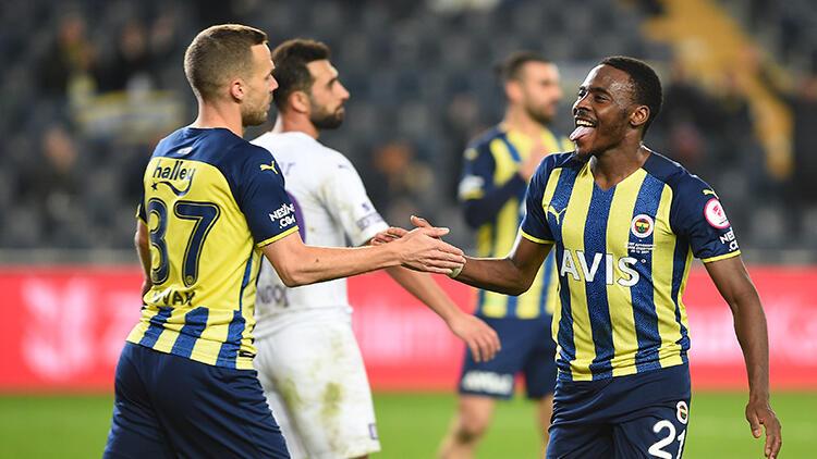 Fenerbahçe  uzatmalarda güldü