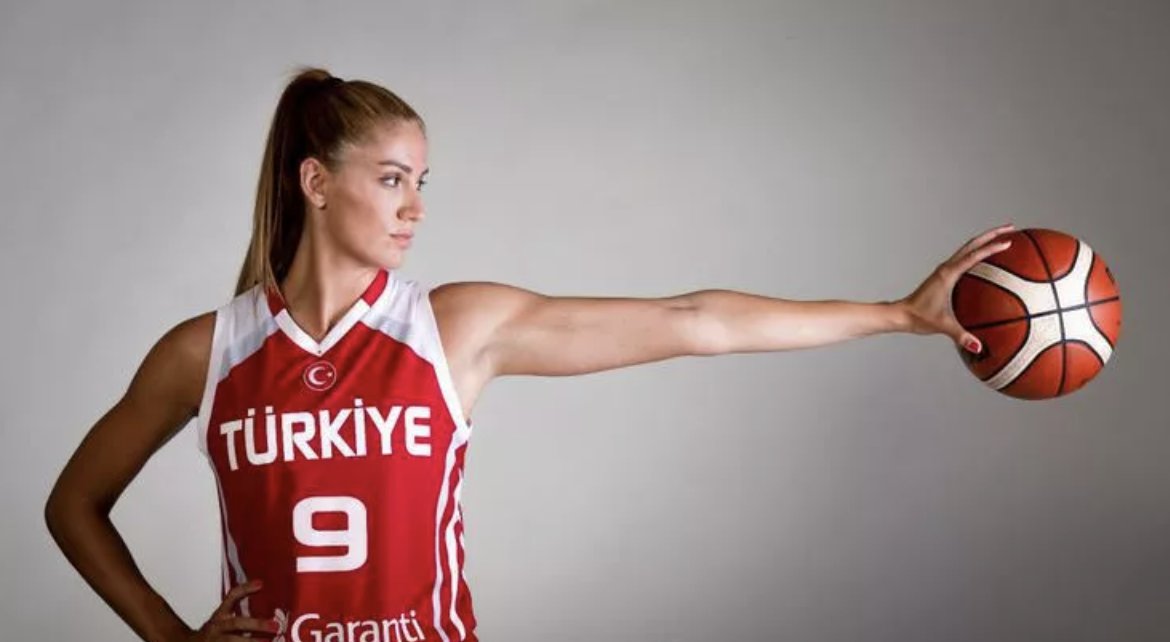 Milli basketbolcu Bahar Çağlar ve eşine tacizci şoku