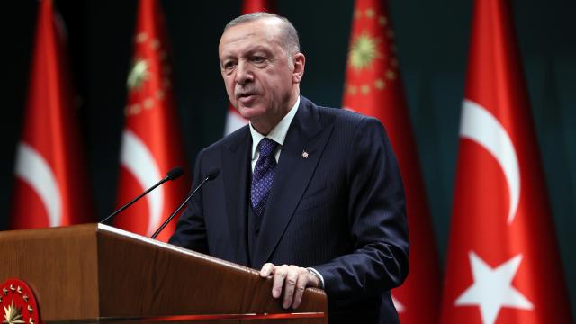 Erdoğan: Derdi olanın ilk çalacağı kapı AK Parti olmalıdır