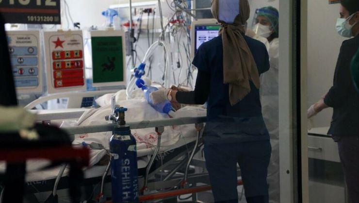 Bilim Kurulu üyesi İlhan: Vakalar biraz daha yukarı yol alabilir