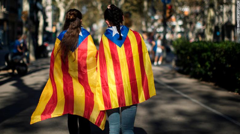Katalonya'da yerel parlamento seçimlerinde oylar sayılıyor