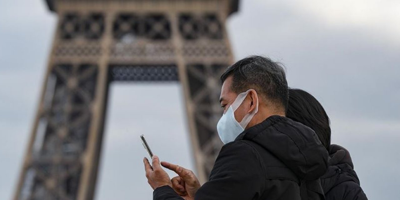 Fransa'da Covid-19 aşı kartı yasa tasarısı onaylandı