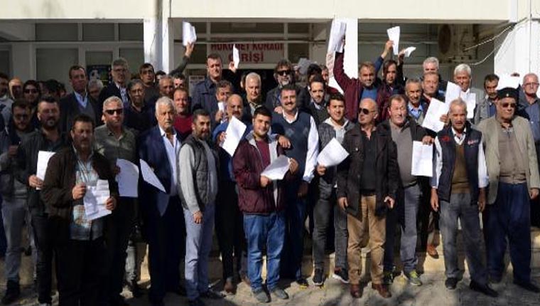Antalya Kaş'ta MHP'de 150 istifa