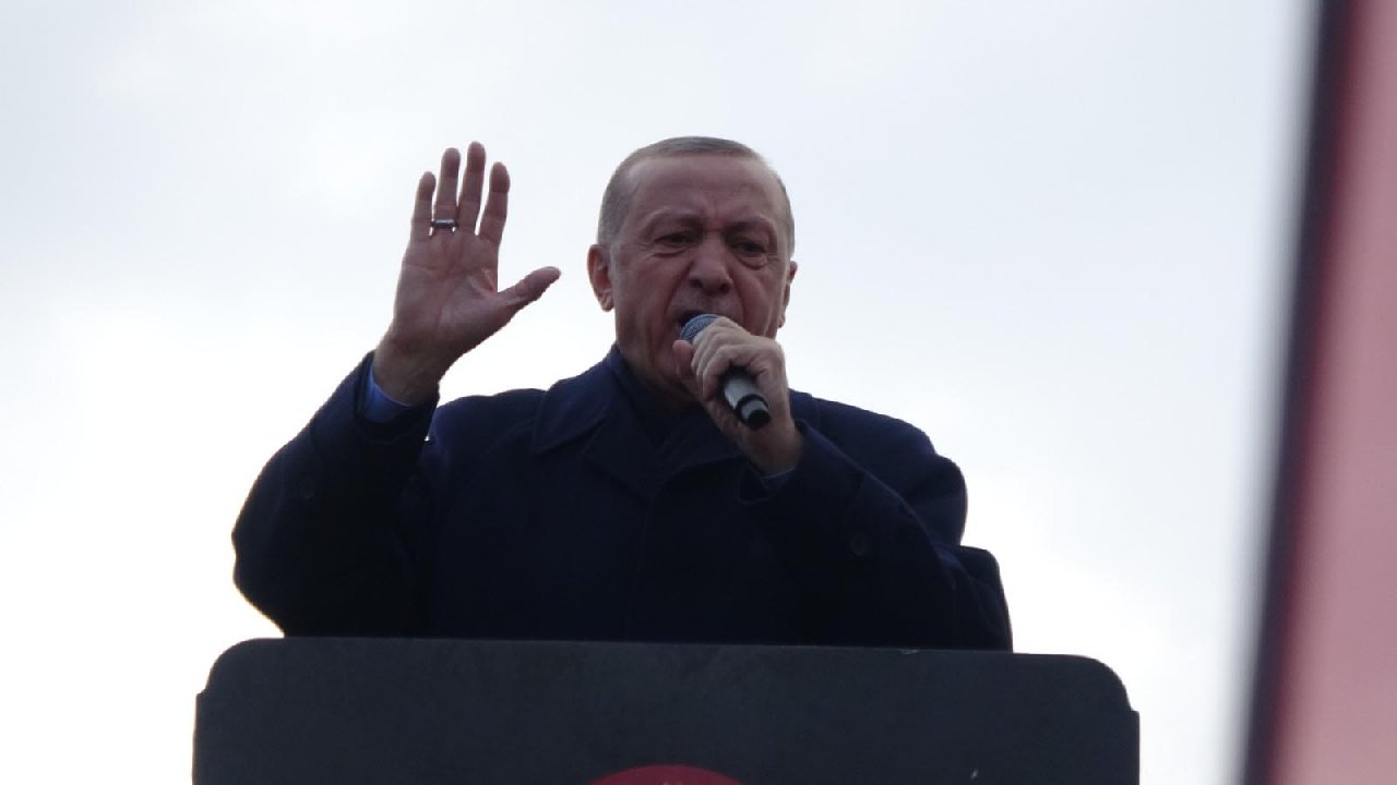 Erdoğan: Demir yolu için marşlar yazmışlardı