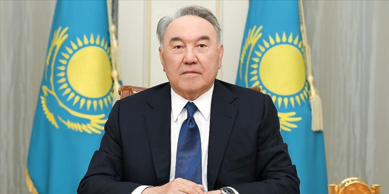 'Nazarbayev Güvenlik Konseyi Başkanlığını kendisi devretti'