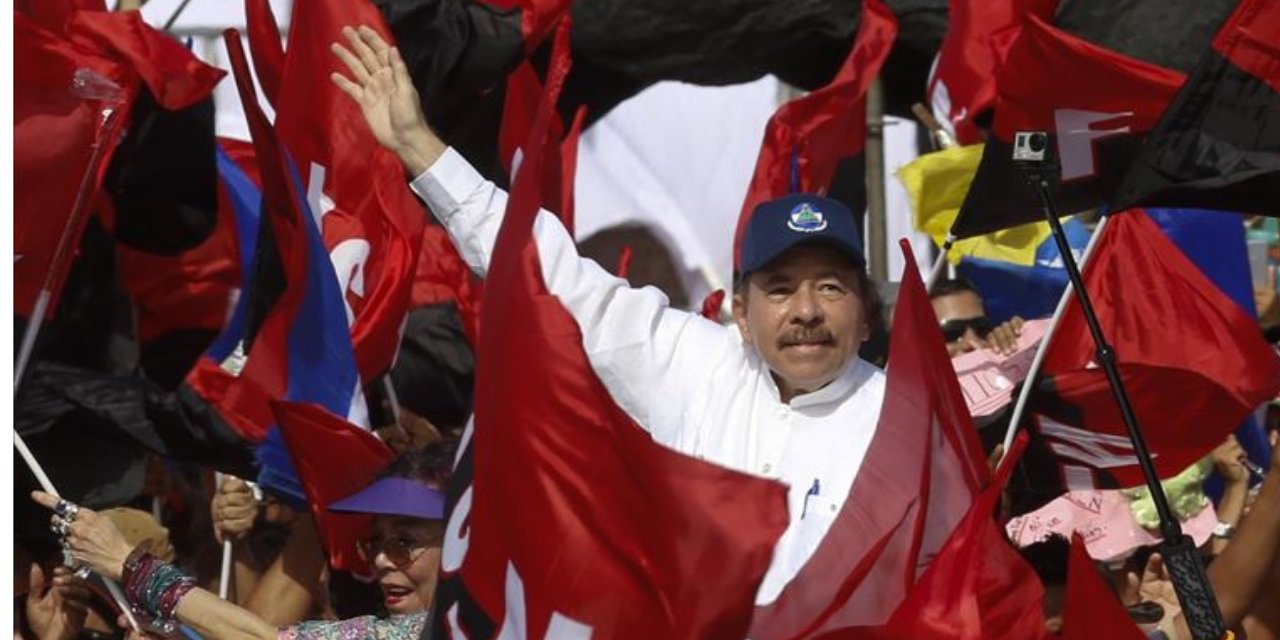 Nikaragua Devlet Başkanı Ortega yemin ederek göreve başladı
