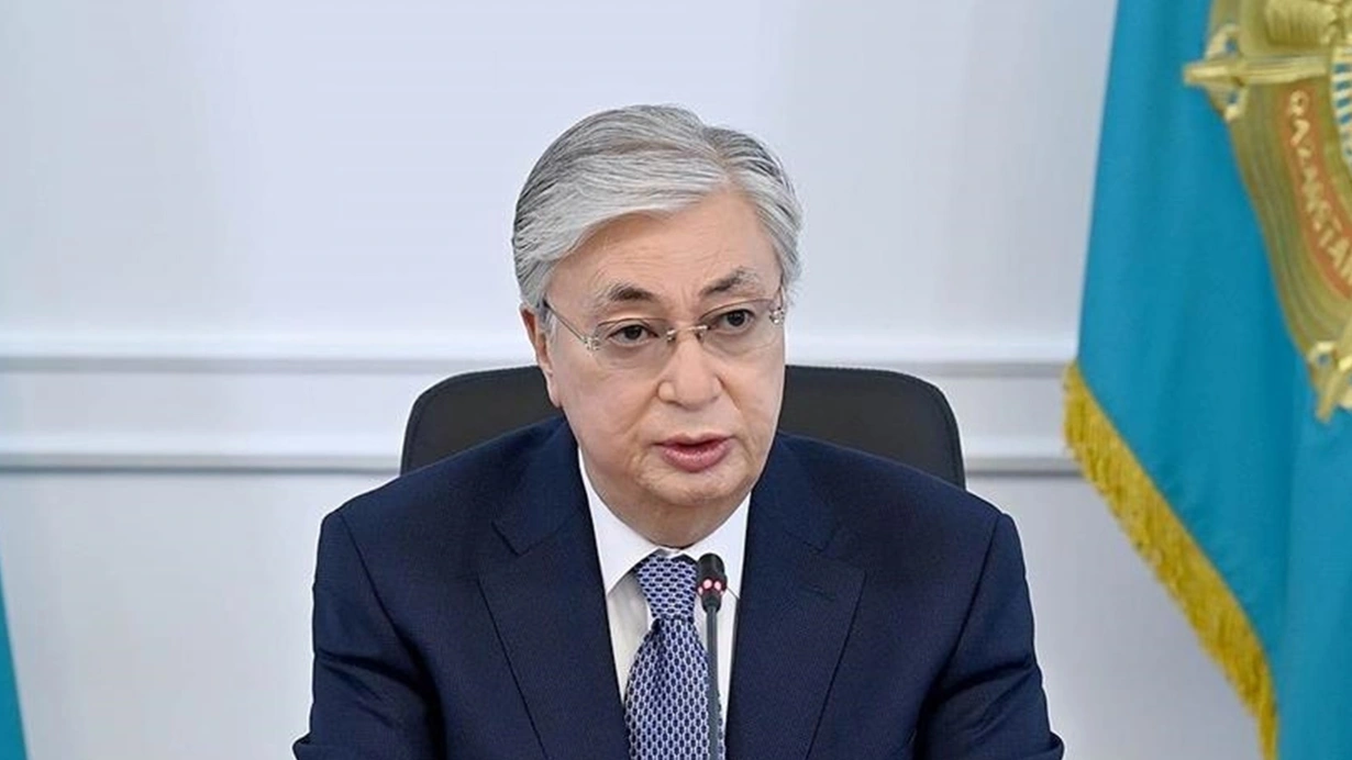 Tokayev'den Nazarbayev'in siyasi yetkilerine tırpan