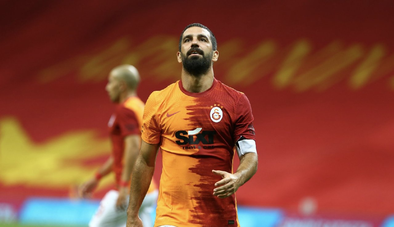 Galatasaray'da Arda Turan kararı
