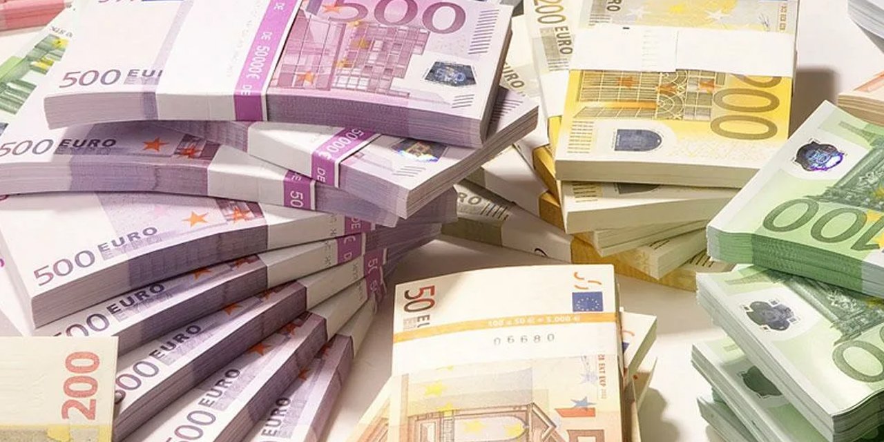 AB, 8,3 milyar euro ticaret açığı verdi