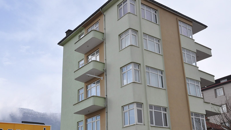 Şüpheli ölüm: Melike, sevgilisinin evinde balkondan düşüp öldü