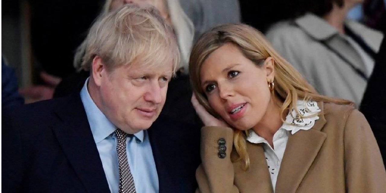 Sarmaş dolaş görüntüler İngiliz başbakanın başını yaktı