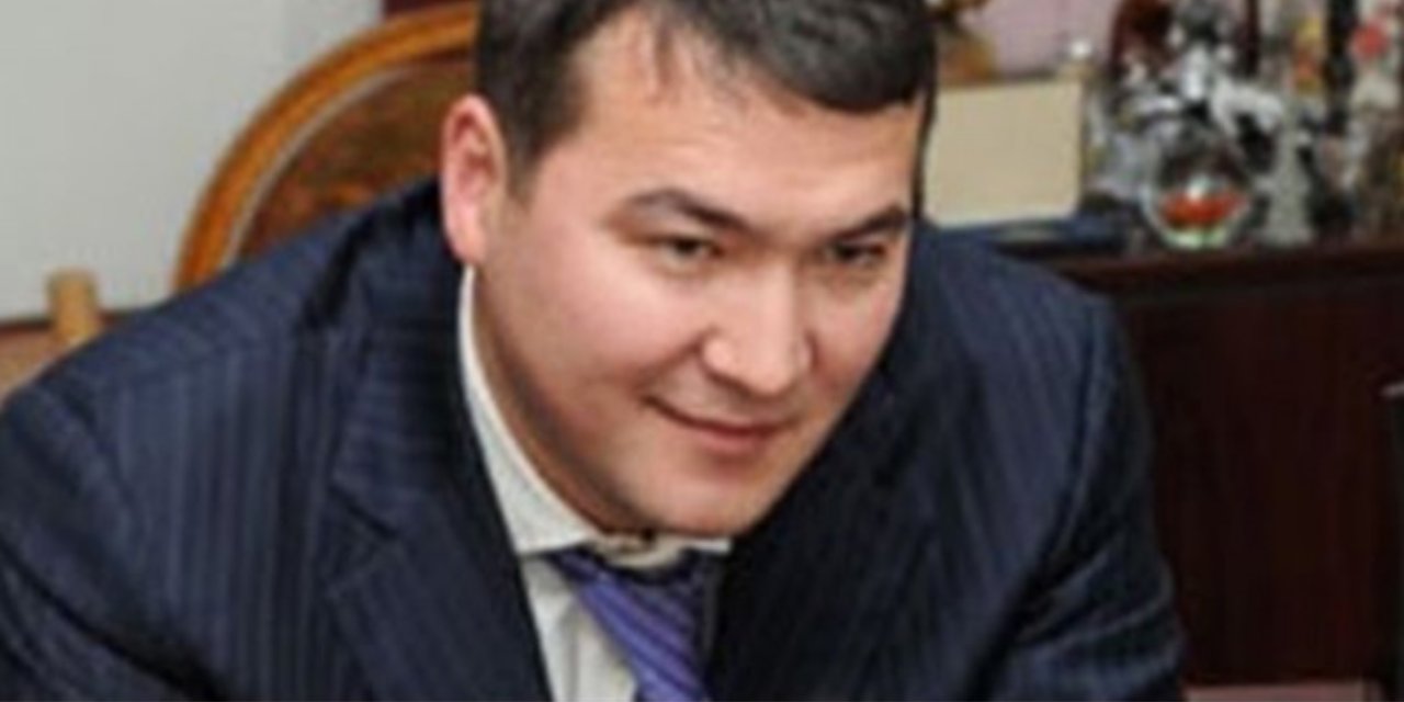 Nazarbayev'in yeğeni Abiş, görevinden alındı
