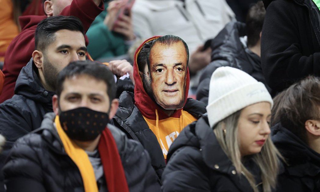 Galatasaray taraftarından 'Yönetim istifa' sesleri