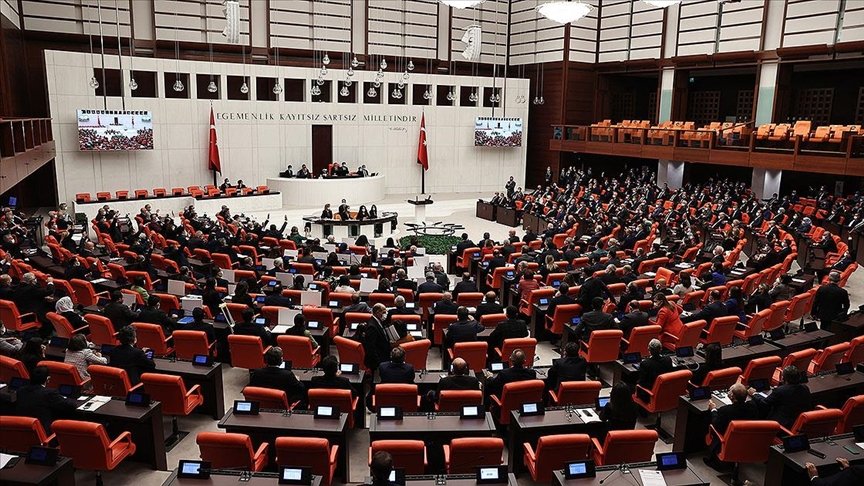 HDP’li vekillere ait 10 yeni dosya Meclise’te