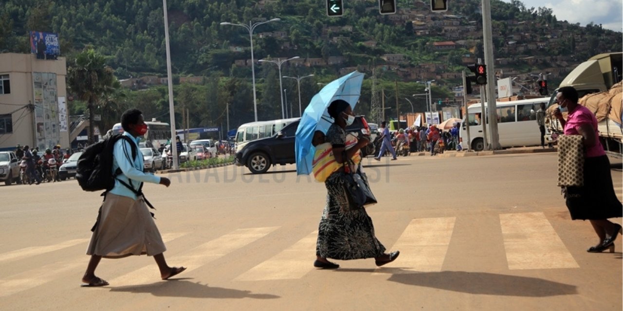 Uganda ve Ruanda sınırında 3 yıl sonra ilk: Sınır açılıyor