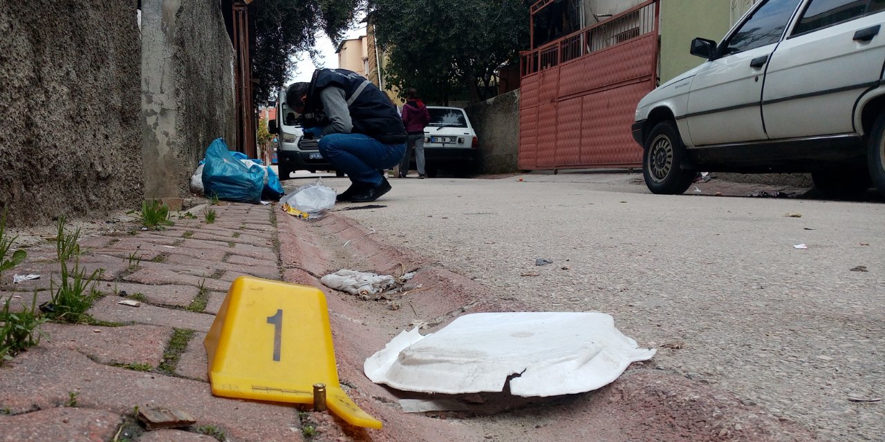 Adana'da silahlı saldırı: İki yaralı