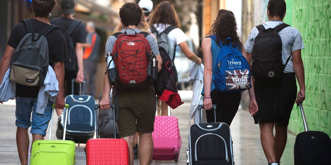 Türkiye'ye gelen turist sayısı ikiye katlandı