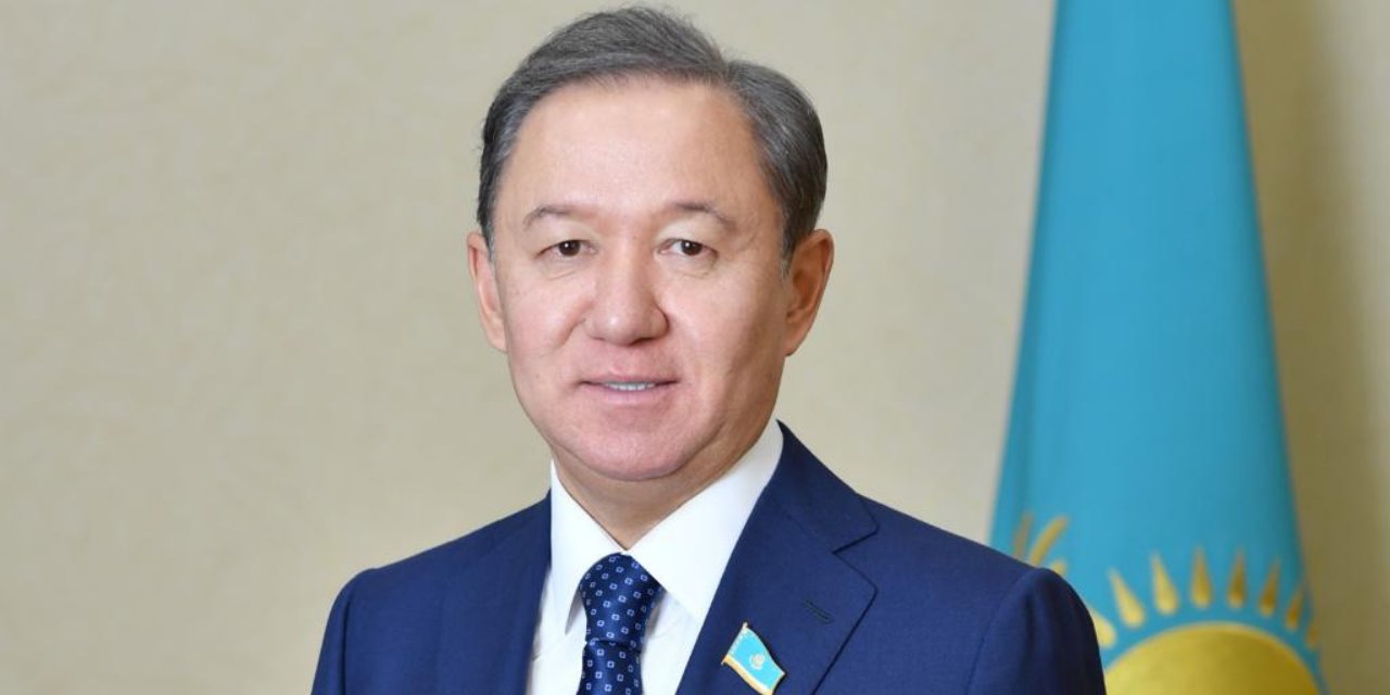 Kazakistan'da meclis başkanı istifa etti