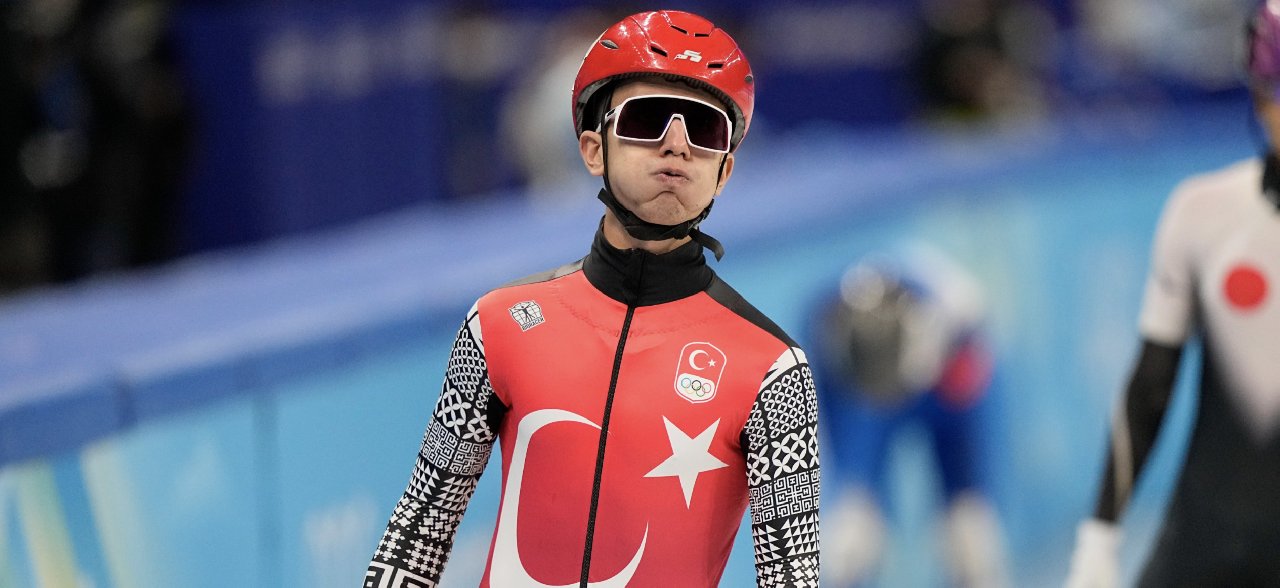 Furkan Akar, Kış Olimpiyatları'nda sürat pateni dalında yarı finalde!