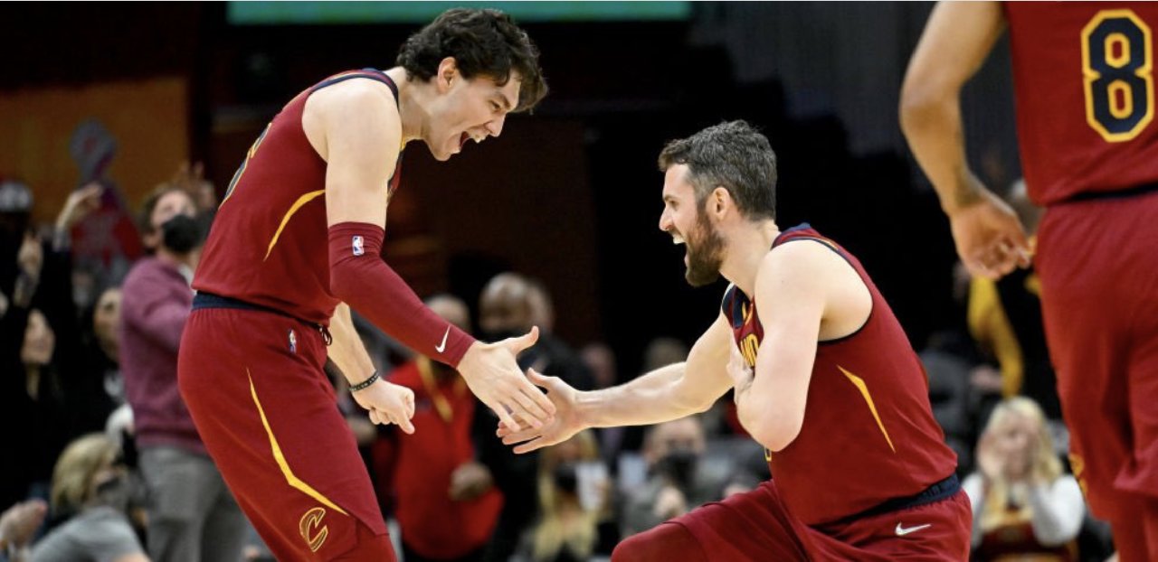 Cedi Osman şov yaptı, LeBron James'in rekoruna ortak oldu