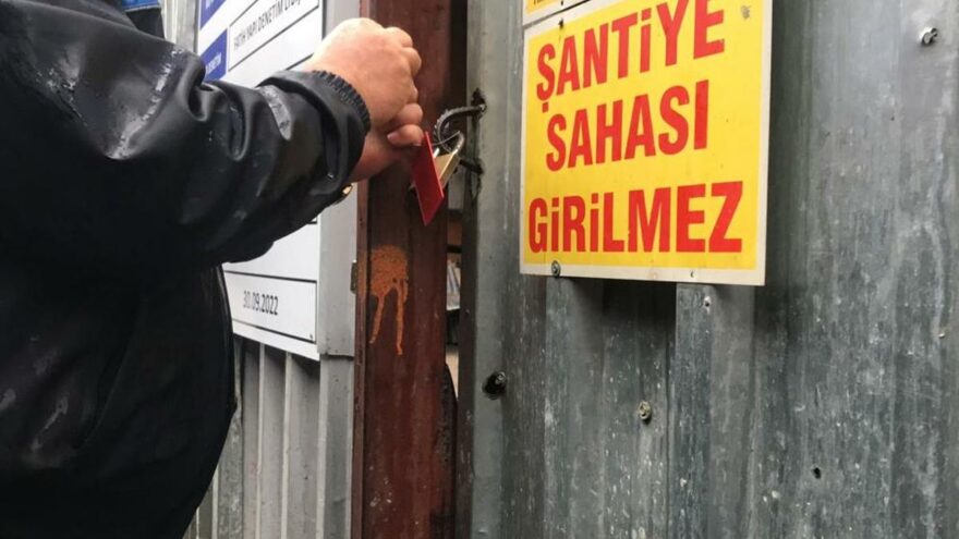 Süleymaniye'nin silüetini bozuyordu: İBB o inşaatı mühürledi