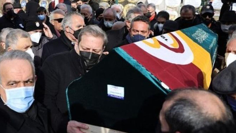 MHP'li Saffet Sancaklı tabut taşırken soyuldu