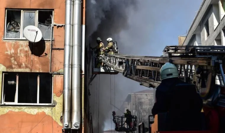 Tekstil imalathanesindeki yangında 4 kişi öldü