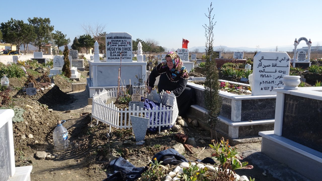 Oğlu ölen acılı anneden mezar başında tahliye sitemi