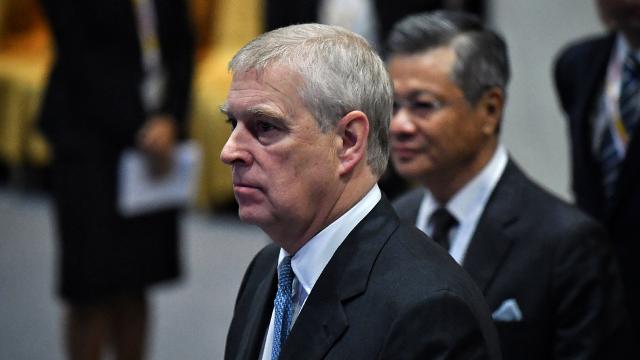 Prens Andrew cinsel saldırı davasını kapatmak için tazminat ödemeyi kabul etti