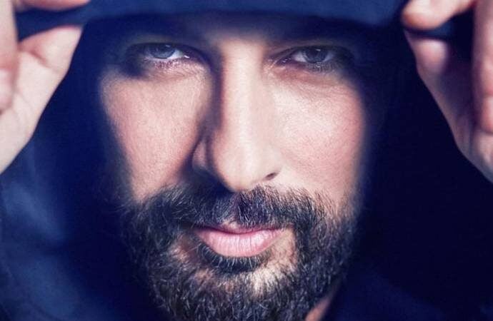 Tarkan'dan doktorlara destek