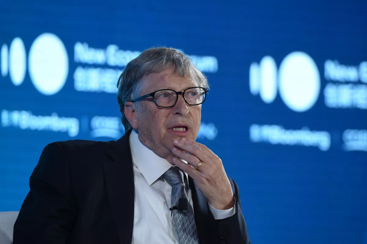 Bill Gates: Dünya bir pandemi daha görecek