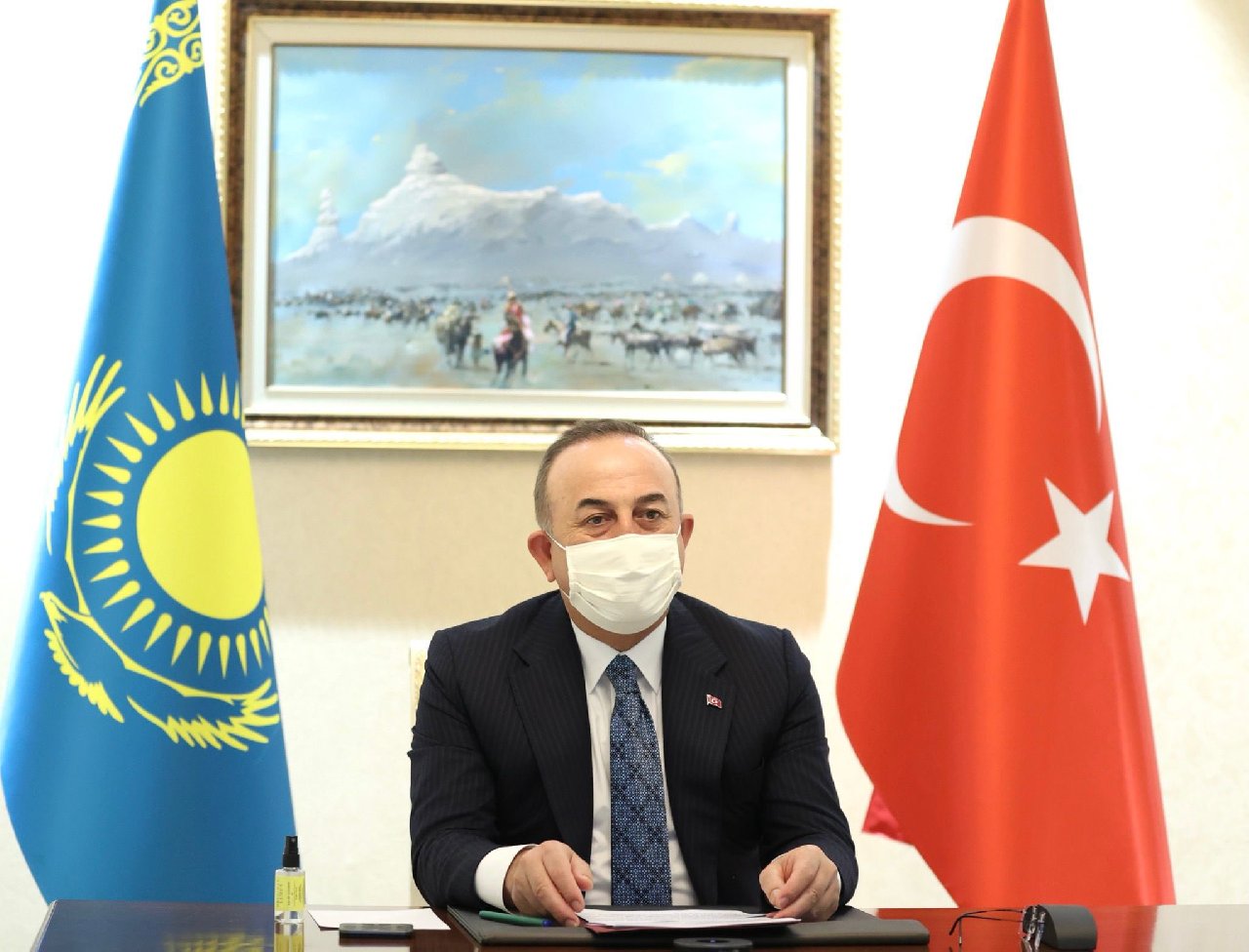 Çavuşoğlu yeniden koronavirüse yakalandı