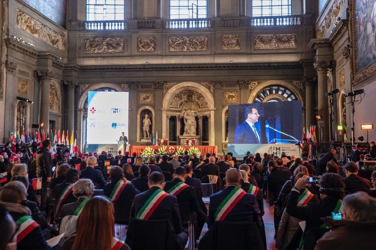 İmamoğlu'dan İtalya'da Kuran'dan ve Atatürk'ten alıntılı barış çağrısı