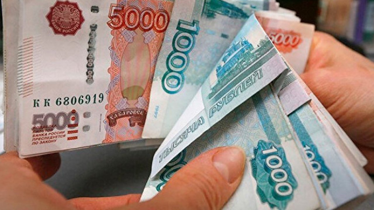 Rusya bütçe açığı için 1 trilyon ruble harcayacak