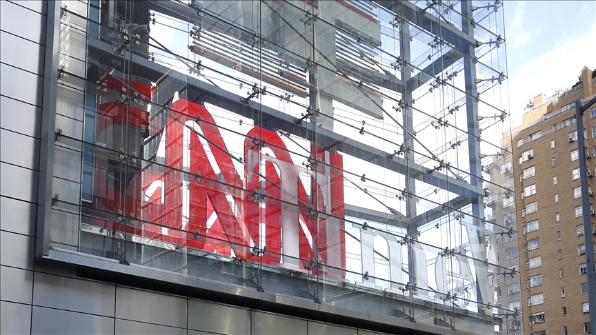 CNN ve Bloomberg'den Rusya kararı