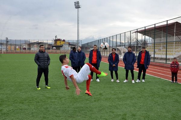 Balona rövaşata atan adam Elbistanspor'da!