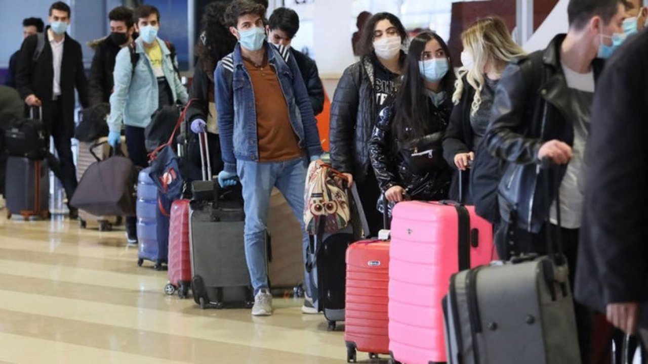 Bakan açıkladı: Ukrayna'dan tahliye edilen vatandaş sayısı