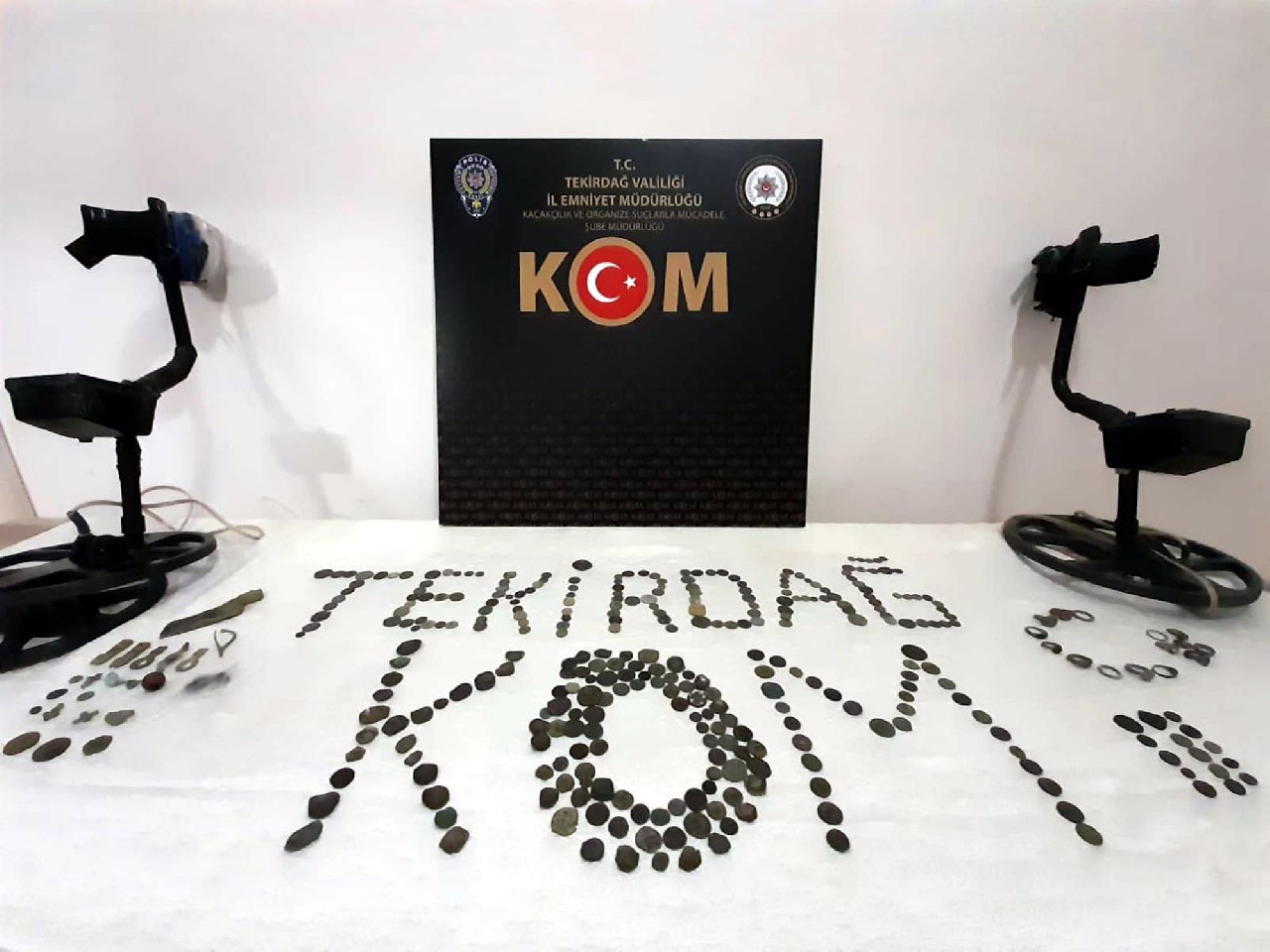 Roma dönemine ait 350 tarihi eser ele geçirildi