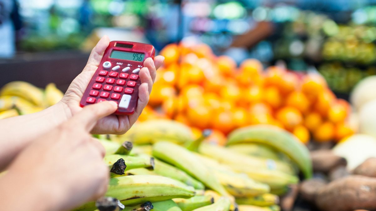 Yıl sonu enflasyon beklentisi altı puan arttı