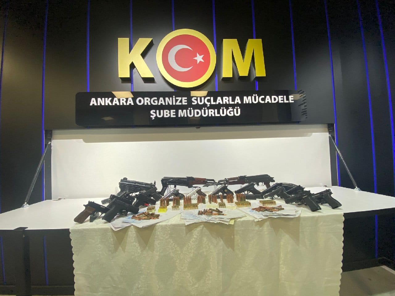 Ankara'da suç örgütlerine 'Bulut' operasyonu: 17 gözaltı