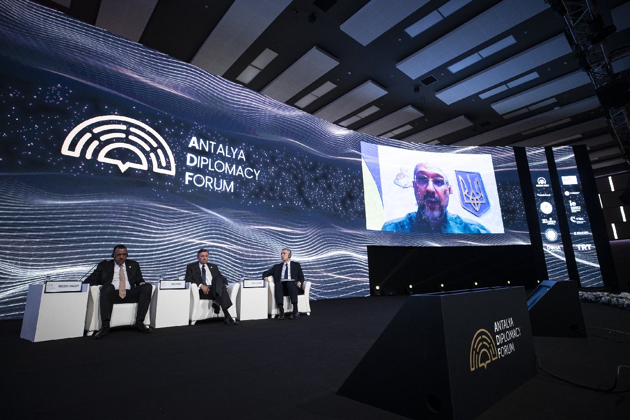 Ukrayna Başbakanı Shmyhal: Yarın sizin de ülkeniz saldırı altında olabilir