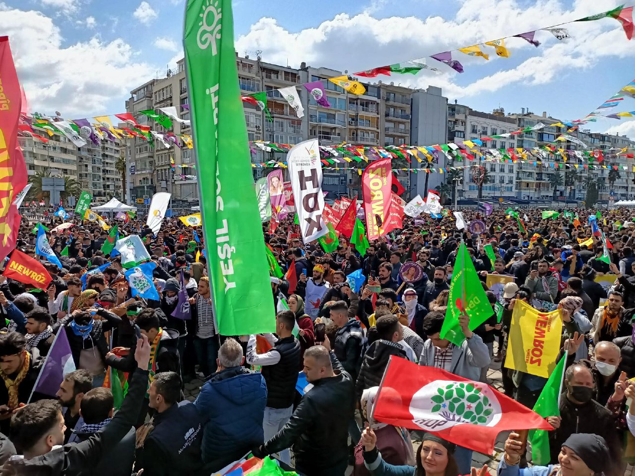 İzmir'de nevruz kutlaması