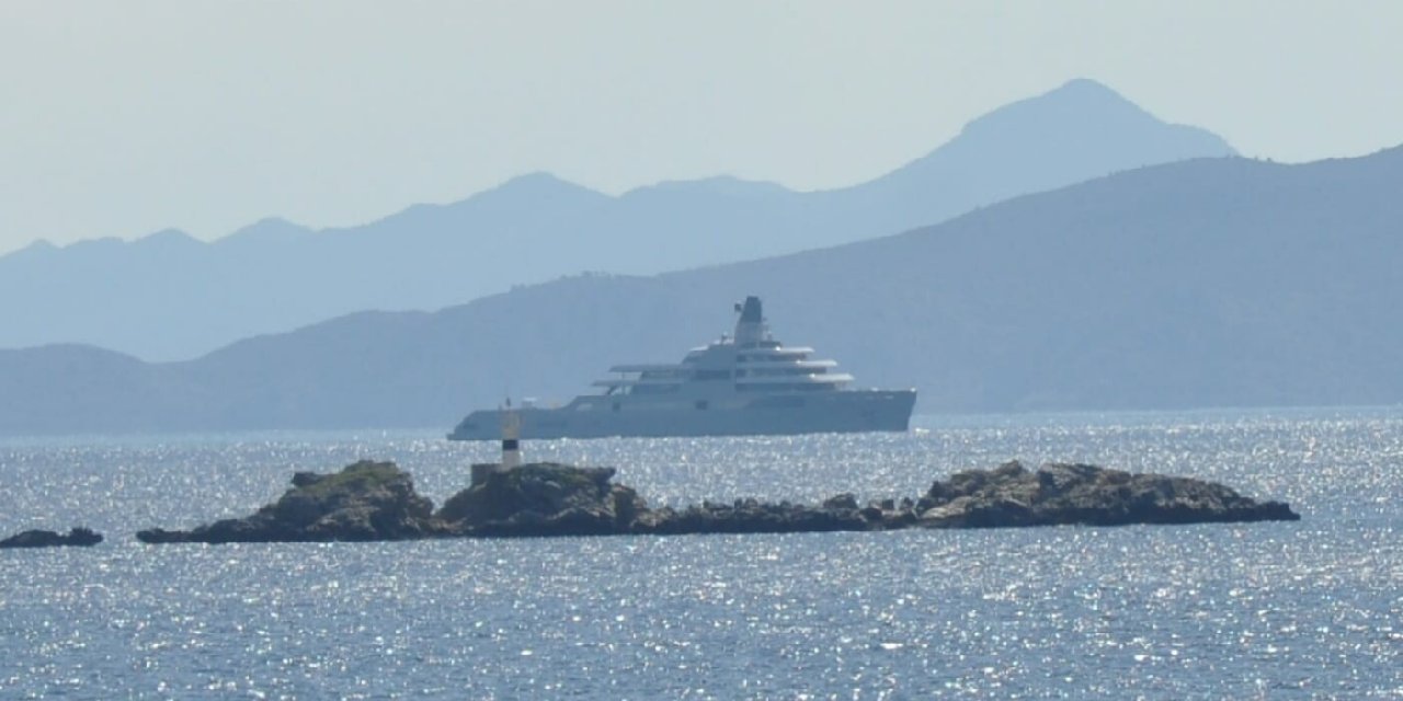 Abramoviç'in yatı, Datça açıklarında