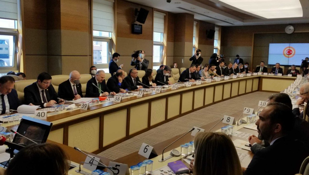 'Propaganda yasağına cumhurbaşkanı dahil edilsin' önerisine ret