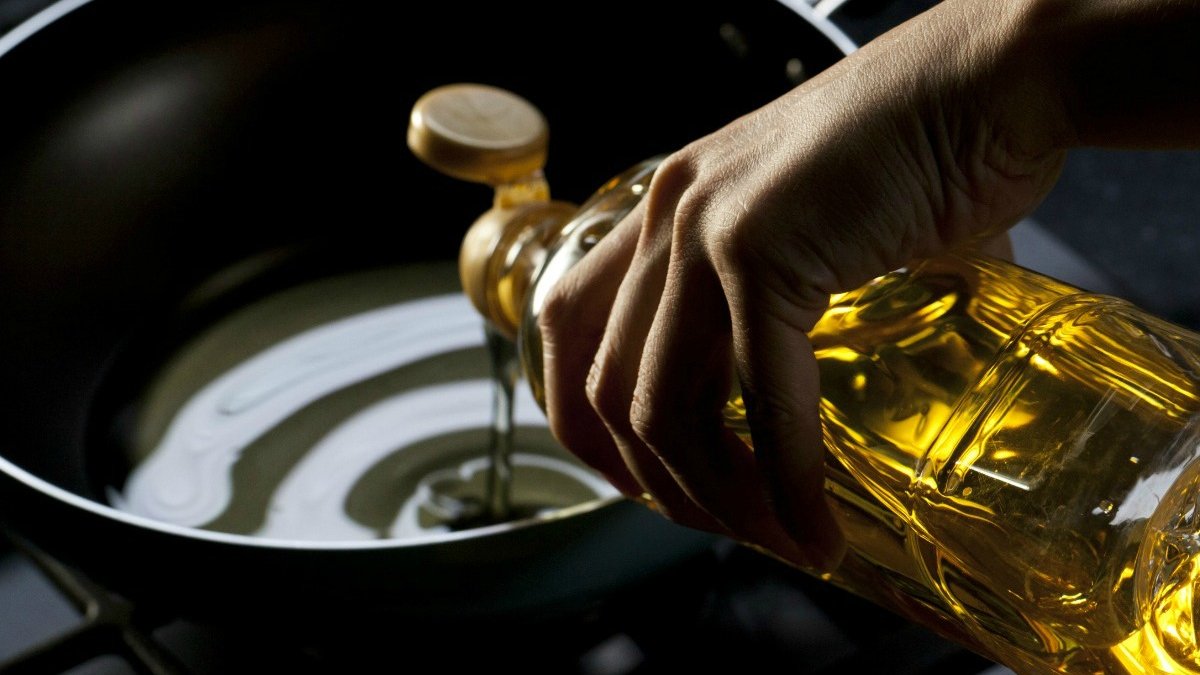 Atık ayçiçek yağından yeni yağ yapılıyor iddiası