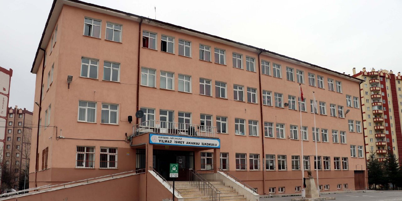 Kayseri'de 220 öğrenci, pilavdan zehirlendi