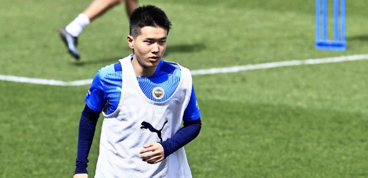 Fenerbahçe'de Jin-ho Jo, A Takım'la çalıştı