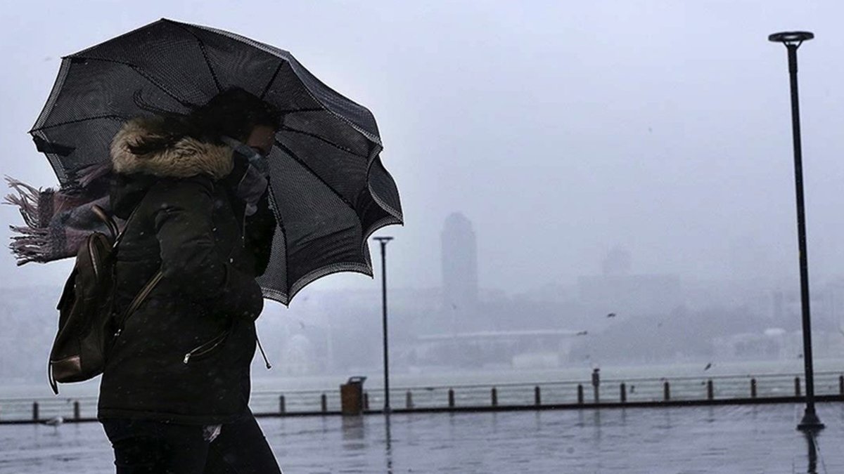 AKOM'dan İstanbul'a fırtına uyarısı