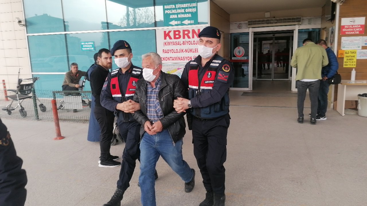 Öldürdüğü gebe köpeği traktörün arkasında sürükleyen şüpheli serbest