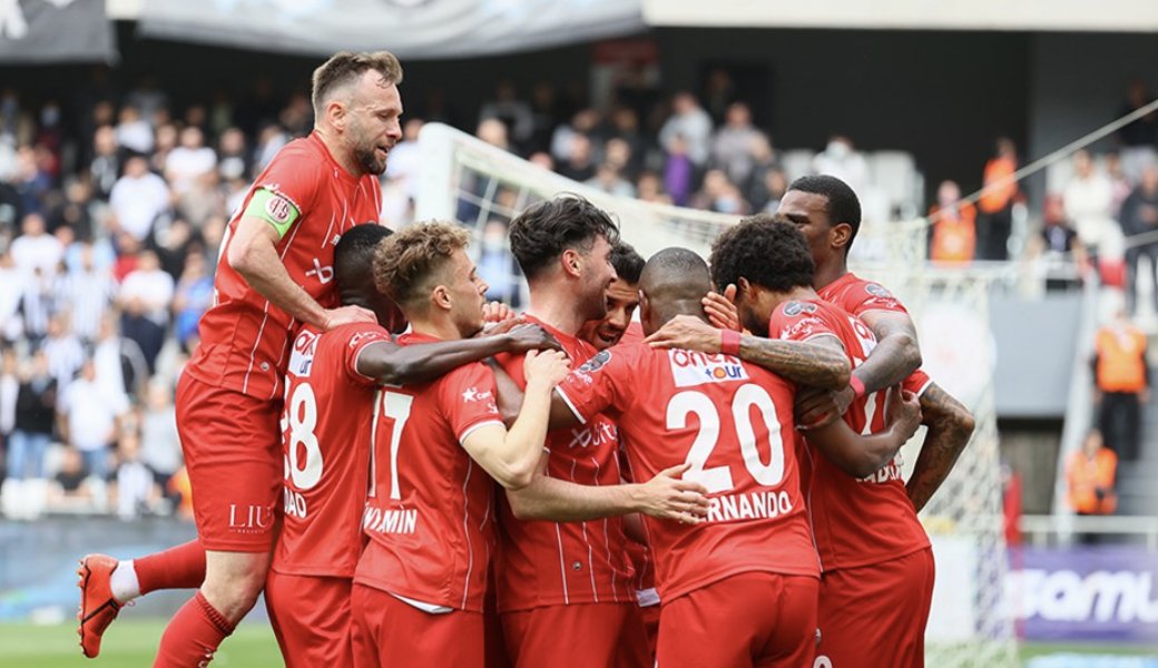 Antalyaspor Altay'ı ateşe attı